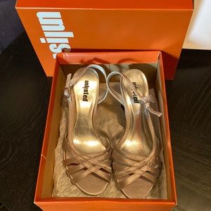 Unlisted Woman’s Dress Shoes